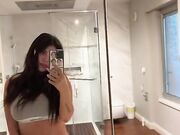 Wanda Nara selfie sexy
