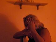 Lecca bastarda !  Puttana sotto i piedi come merita!