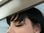 Ragazza spompina
