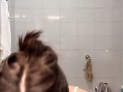 Ops capezzolo in live in bagno