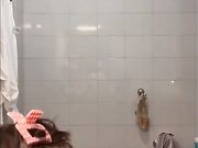 Ops capezzolo in live in bagno