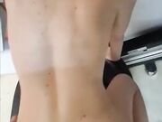 Sesso con troia scopata a pecora e sborrata in bocca