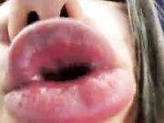 Ragazza che ti bacia Joi