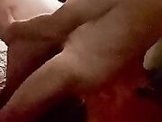 Padre e figlio condividono fidanzata