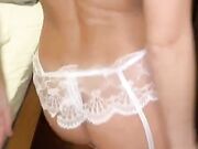 Olivia Quin si masturba con dildo Of
