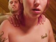 Sveltina a novanta fidanzata rossa tatuata