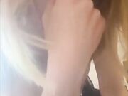 Milf eccitata con belle tettone