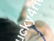 Pompino in piscina con ingoio OF