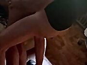 Padre e figlio condividono fidanzata