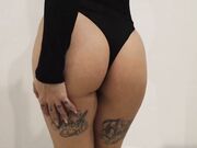 Un culetto che parla