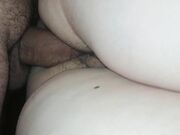 Moglie italiana inculata in primo piano dolcemente