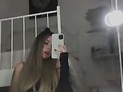Piacere solitario selfie biondina 18 enne