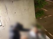 italiana scopa nero sul balcone su instagram