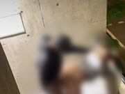 italiana scopa nero sul balcone su instagram