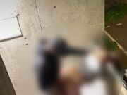 italiana scopa nero sul balcone su instagram