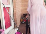 Trasparenze casalinga sul balcone