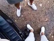 Ragazza esibizionista fa la troia col guardone