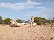 In spiaggia naturista