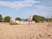 In spiaggia naturista