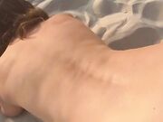 Bonny si fa scopare in spiaggia e riempire