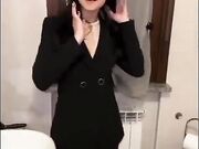 Pompino con venuta in faccia per festeggia la laurea