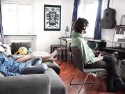Trio con l'amico nerd del mio fidanzato