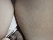 Toccando la fica di mia moglie