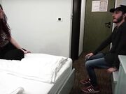 Threesome in hotel con zoccola italiana tettona