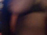 Moglie tettona si masturba e lui si sega