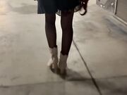 Pompino e scopata nel parcheggio sotterraneo