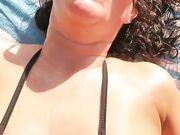 Mia moglie si fa sditalinare da guardone in spiaggia