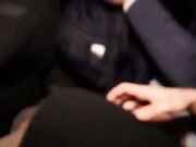 Moglie sega due ragazzi in auto e si fa scopare