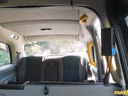 Megan Fiore pornostar italiana Fake Taxi