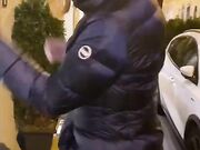 Inculata a pecorina in hotel e sborrata sul cappotto