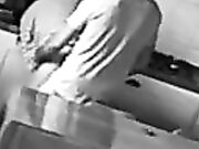 Telecamera nascosta italiana tradisce in cucina