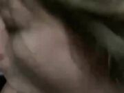 La mia troia me lo succhia in garage