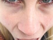 mi supplica di farglielo succhiare in mezzo alla neve