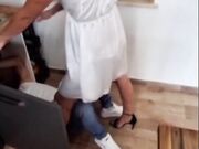 Pompino con la panna all'idraulico