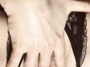 Moglie matura sditalinandosi col dildo in fica