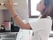 Scopata dal ragazzo delle consegno con sborra in faccia