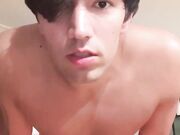 Andrea Rosati si confessa per quello che è un frocio