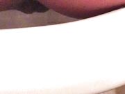 Dopo L inculata la sborra esce dal culetto