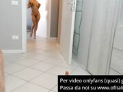 In assenza di un cazzo in piu' mi piace usare uno finto