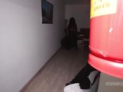 Lola Danger - Gangbang con 3 ragazzi che la inculano