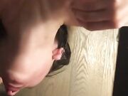 Il suo primo pompino deepthroat