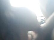 Palpatina di tette in spiaggia