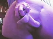 Milf si scopa il culo col dildo