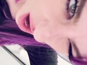 ci delizia col suo fisico