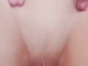 Le rompo il culo e la sua fica cola