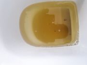 cerco donna che mi pisci addosso